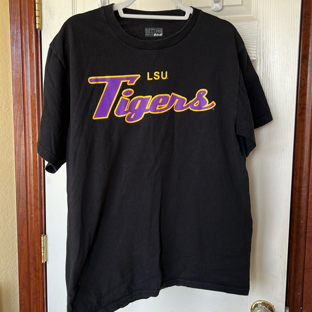NWOT LSU Tigers T-shirt